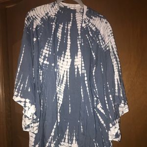 NWOT Blue and white tie dye kimono